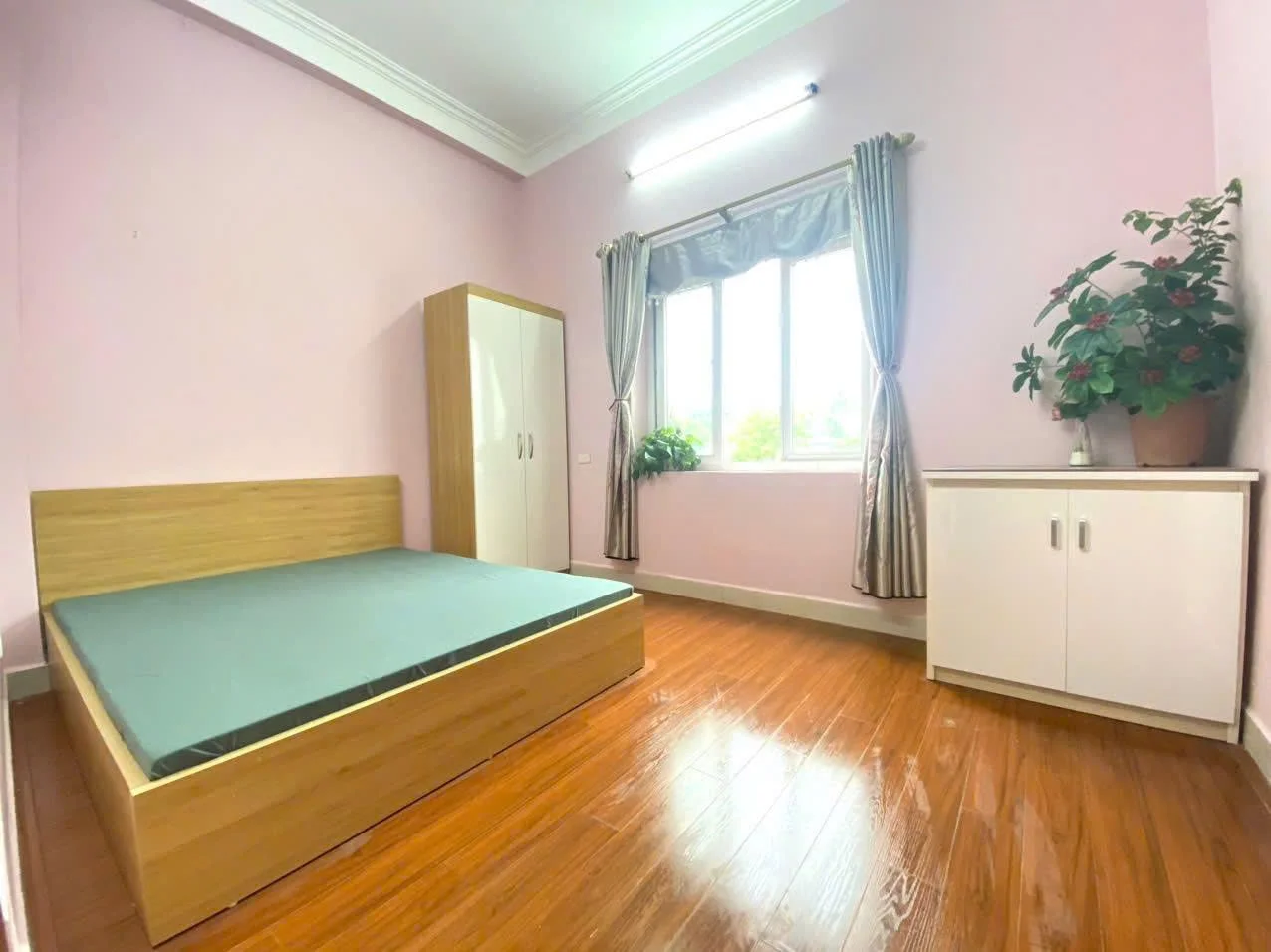 nhà số ***, ngõ 73/33 Đức Diễn, Bắc Từ liêm, Hà Nội