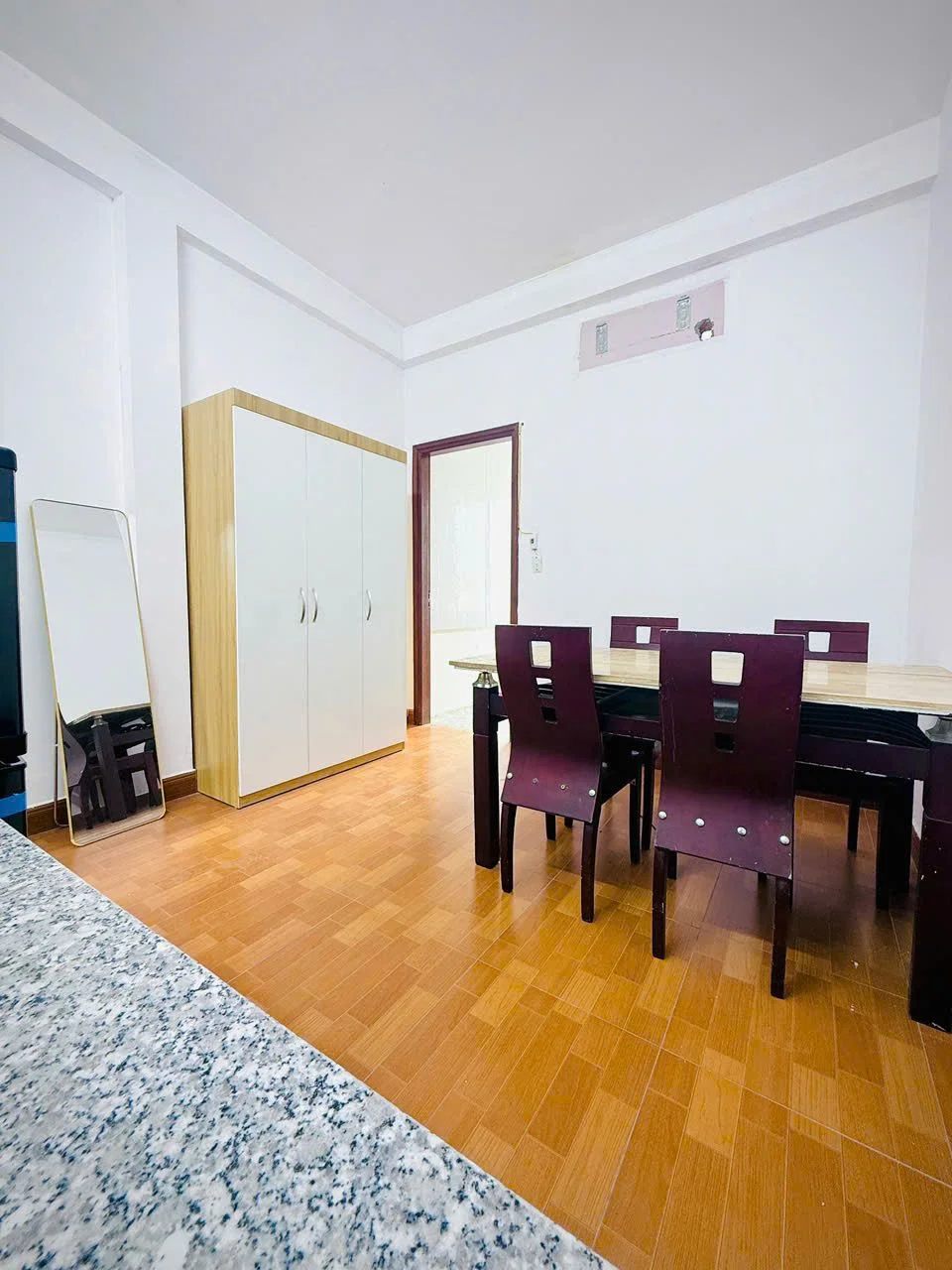Số *** ngách 62 Ngõ 1 Bùi Xương Trạch